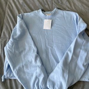 BNWT light blue sweatshirt sz small